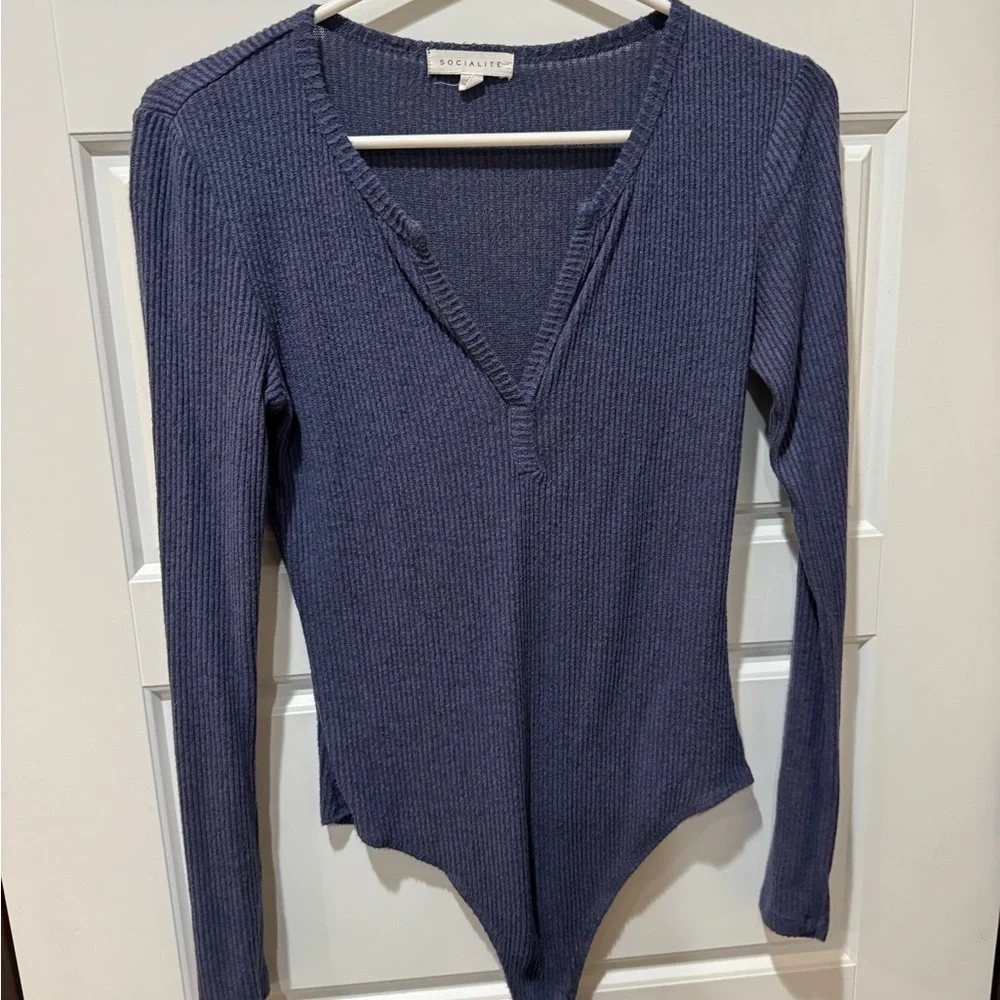 Socialite V-Neck Ribbed Bodysuit - Deep Blue - Picture 1 of 3
